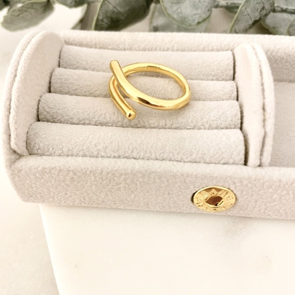 925 Sterling Silver Gold Bar Ring Minimalist Ring Dainty Gold Vermeil Ring - Picture 8 of 8